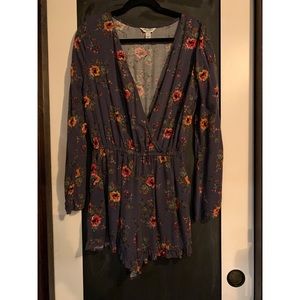 Cute romper with pockets